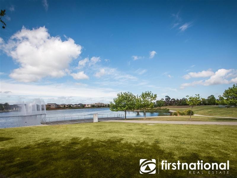 20/17 Edgeware Close, Pakenham VIC 3810