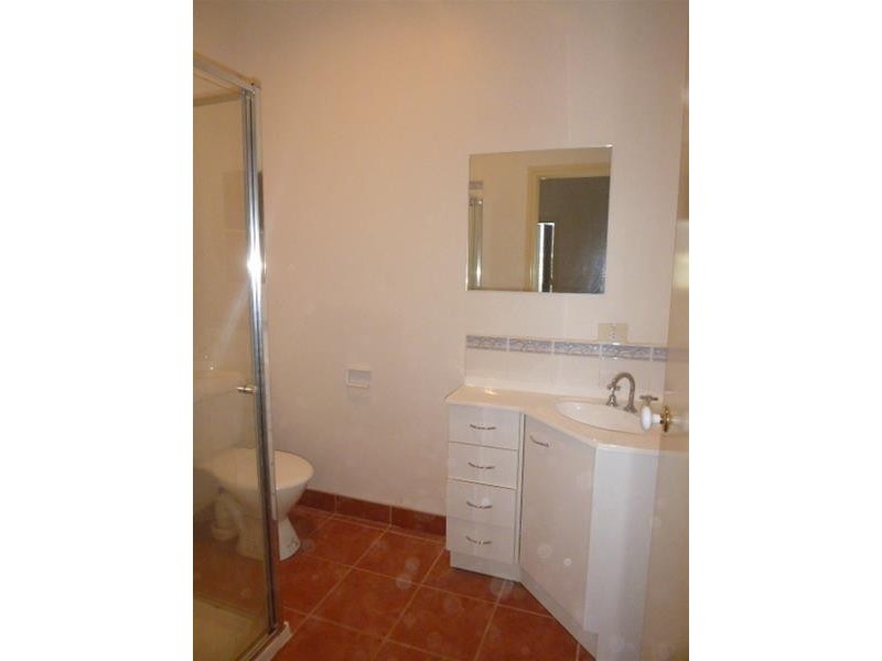 2/14 Candlebark Crescent, Frankston VIC 3199