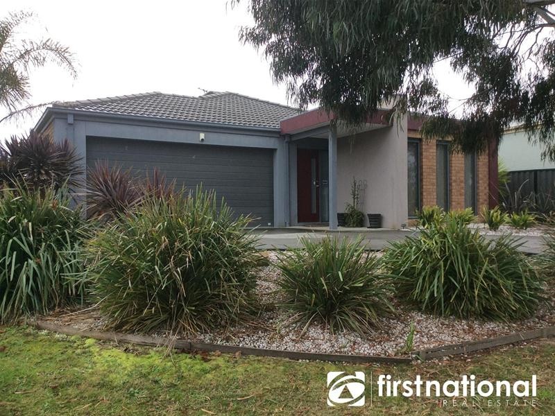 14 Killarney Crescent, Pakenham VIC 3810