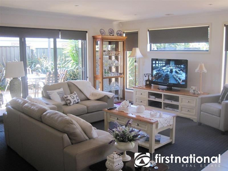 14 Killarney Crescent, Pakenham VIC 3810