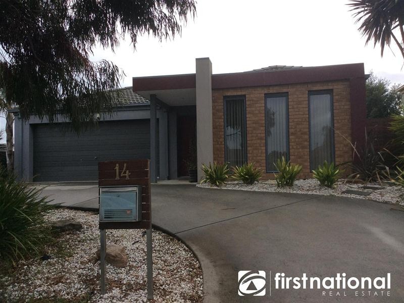 14 Killarney Crescent, Pakenham VIC 3810
