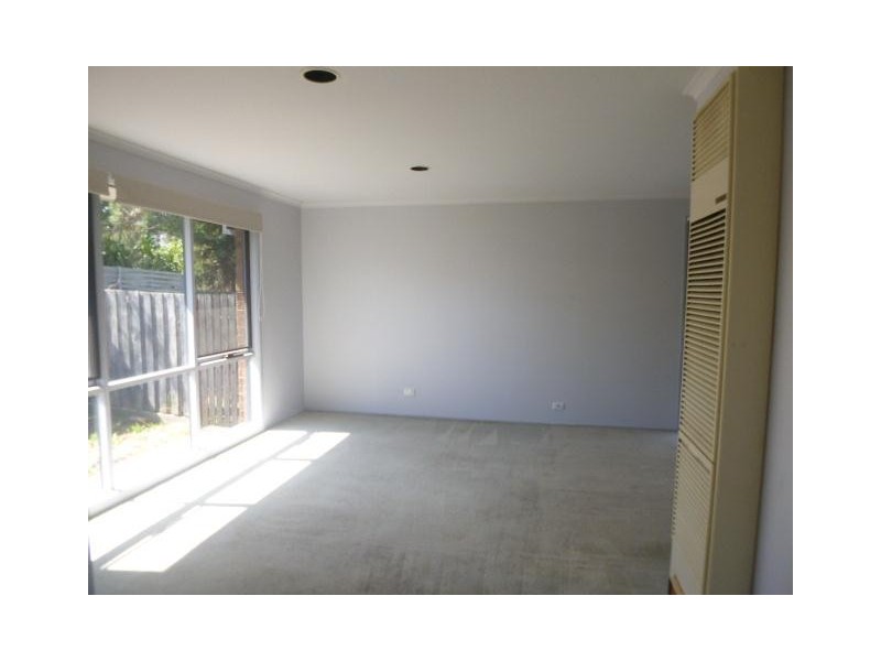 4 Harvey Court, Hampton Park VIC 3976