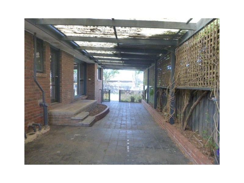 4 Harvey Court, Hampton Park VIC 3976