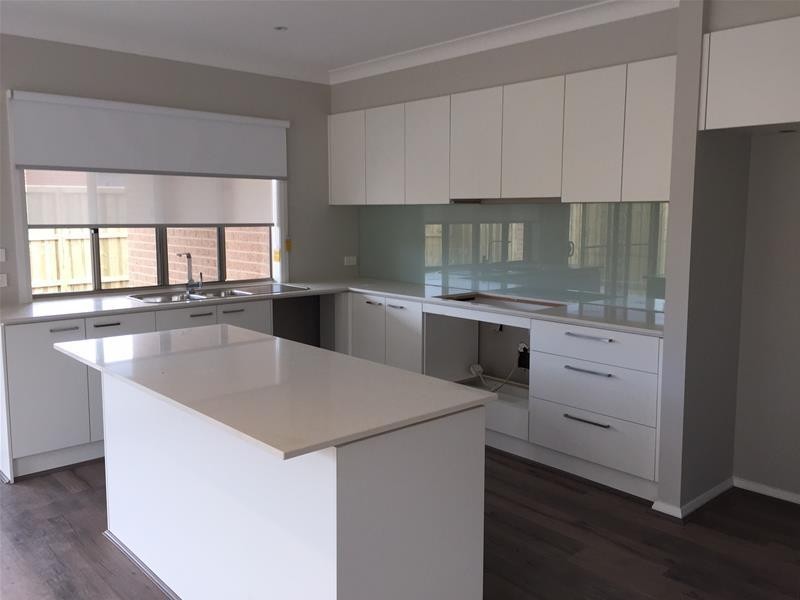 16 Brooklyn Street, Officer VIC 3809