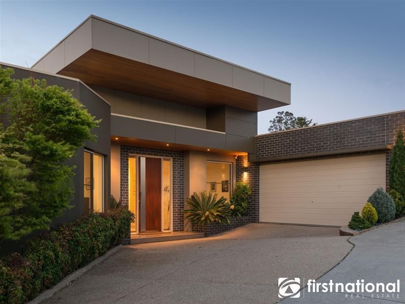 4/48 Langmore Lane, Berwick VIC 3806