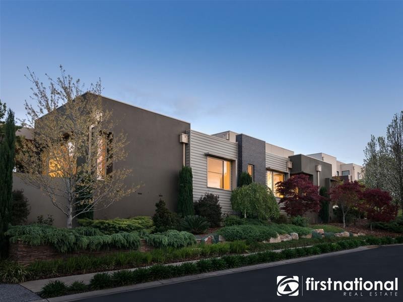 4/48 Langmore Lane, Berwick VIC 3806