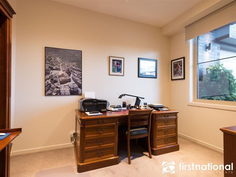 4/48 Langmore Lane, Berwick VIC 3806