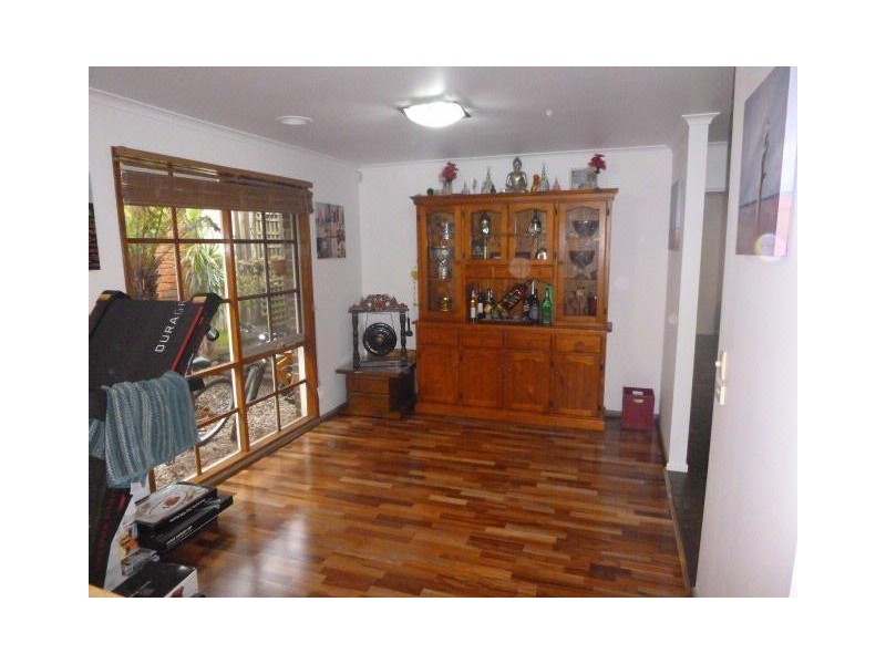 10 Oxenford Rise, Narre Warren South VIC 3805