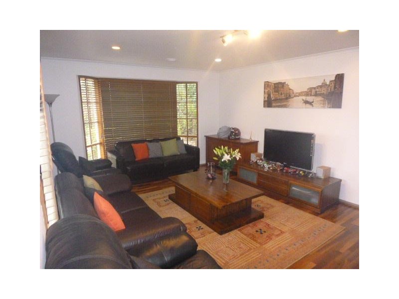 10 Oxenford Rise, Narre Warren South VIC 3805