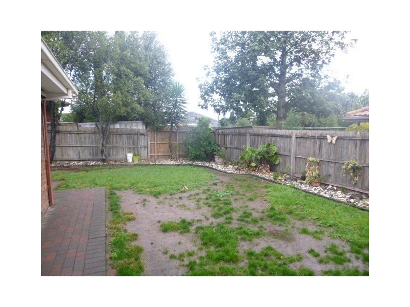 10 Oxenford Rise, Narre Warren South VIC 3805