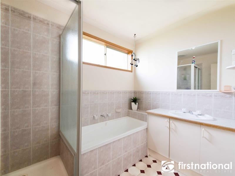 2 Churchmead Court, Narre Warren South VIC 3805