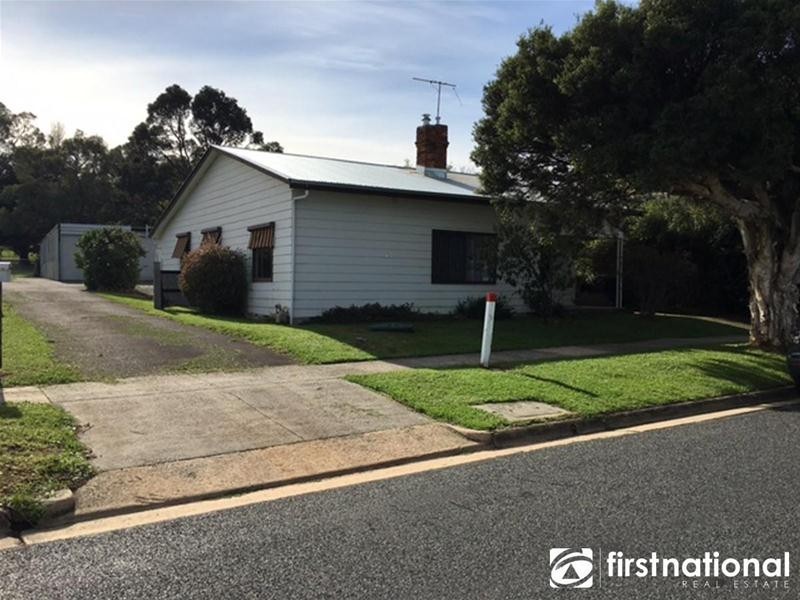 38 Railway Avenue, Tynong VIC 3813