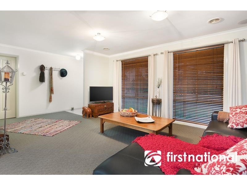 1 Ash Crescent, Pakenham VIC 3810