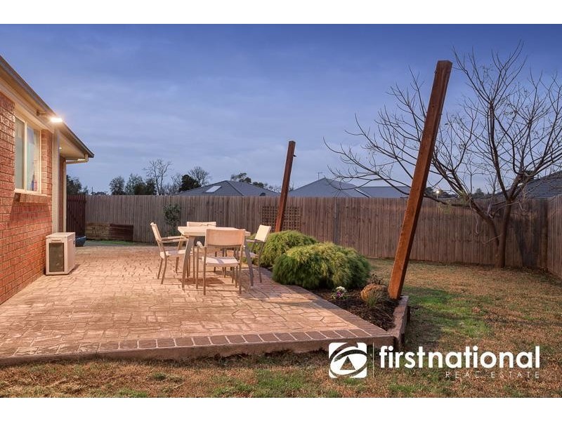 1 Ash Crescent, Pakenham VIC 3810