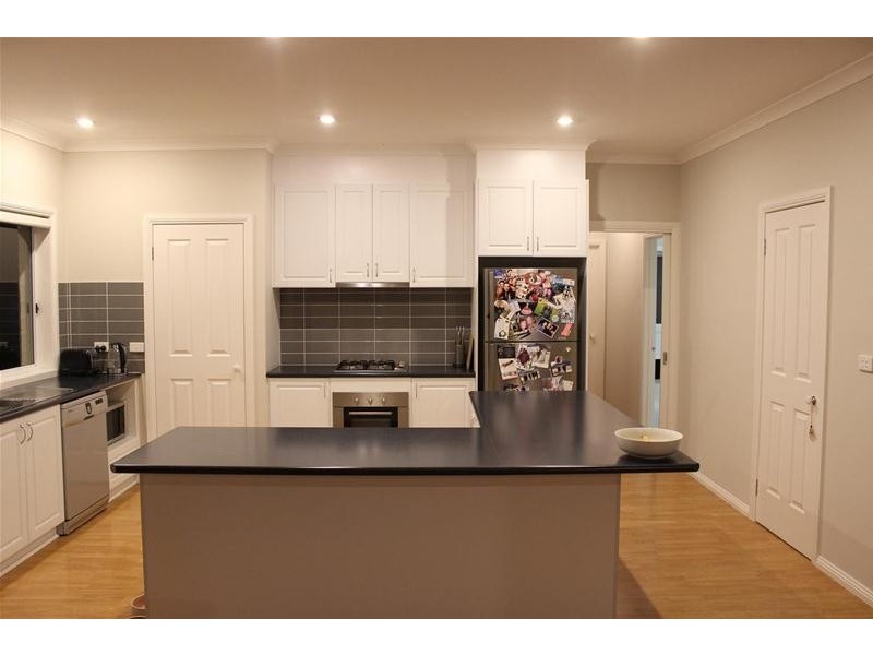 3 Bellerive Avenue, Officer VIC 3809