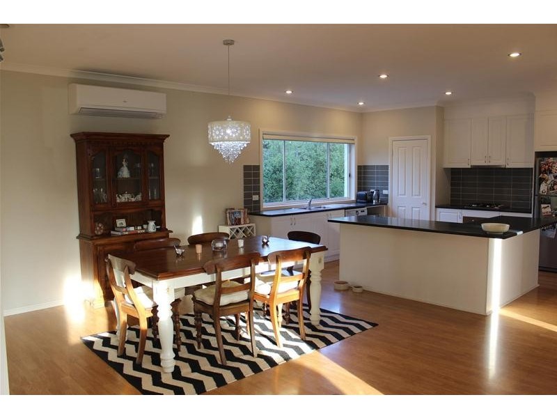 3 Bellerive Avenue, Officer VIC 3809