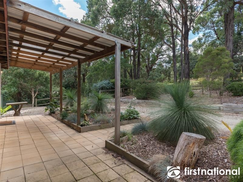 21 Manoora Road, Maryknoll VIC 3812