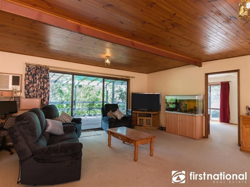 21 Manoora Road, Maryknoll VIC 3812