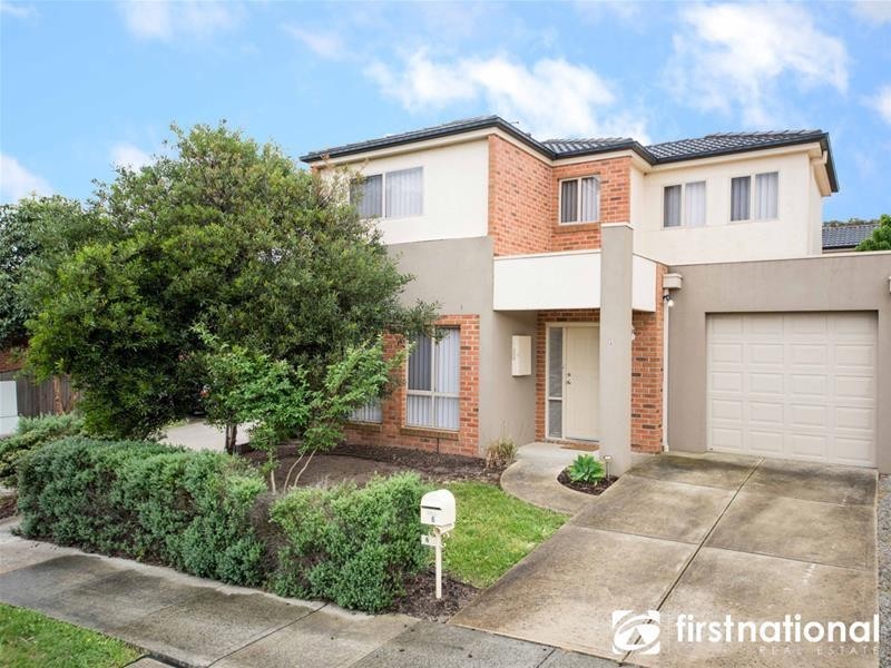 6 Melzak Way, Berwick VIC 3806