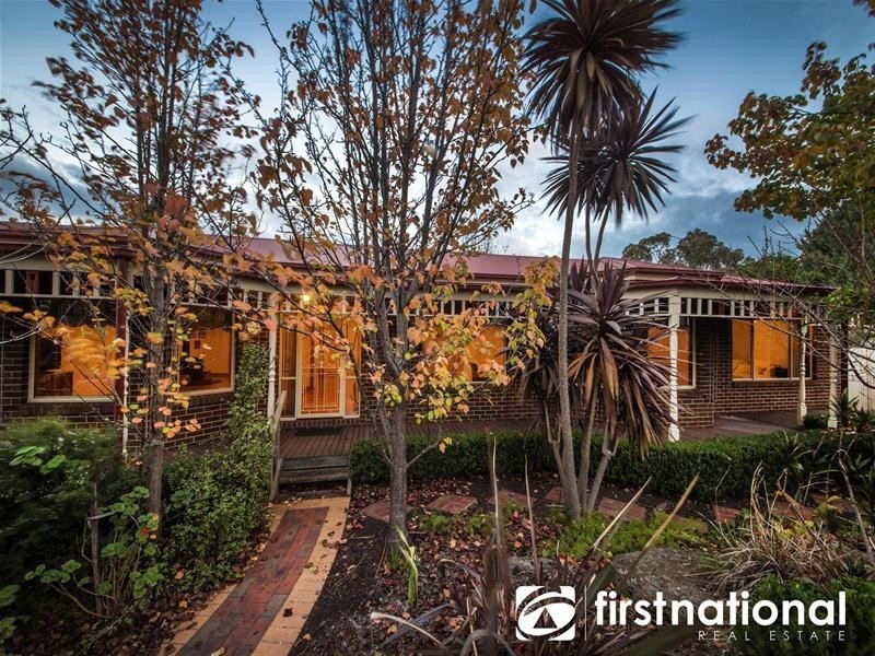 24 Baltaser Drive, Pakenham VIC 3810