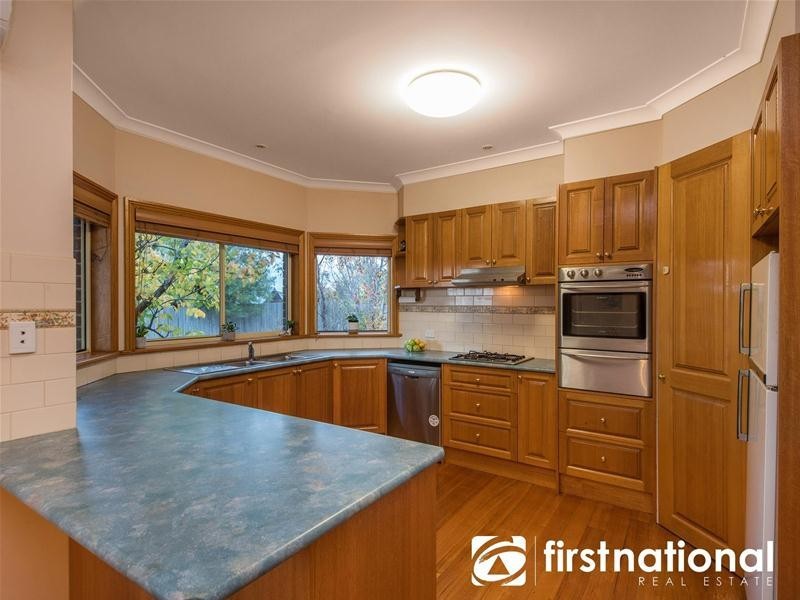 24 Baltaser Drive, Pakenham VIC 3810