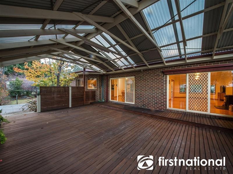 24 Baltaser Drive, Pakenham VIC 3810