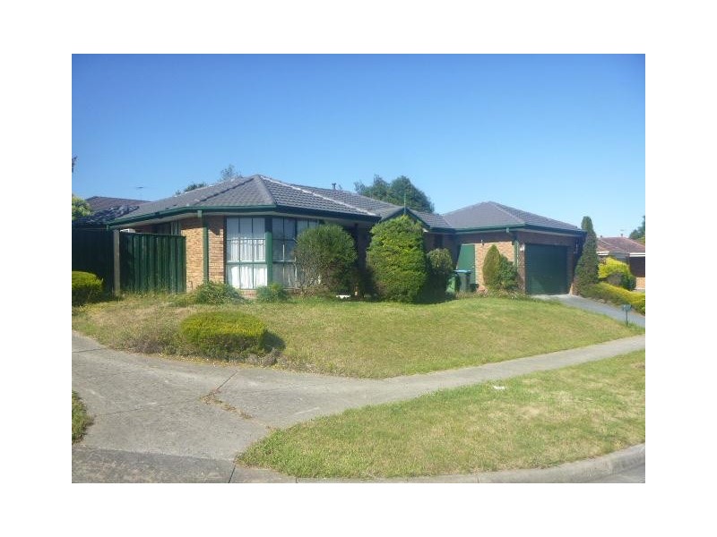 16 Cottswold Avenue, Narre Warren VIC 3805