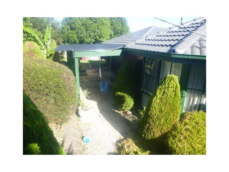 16 Cottswold Avenue, Narre Warren VIC 3805