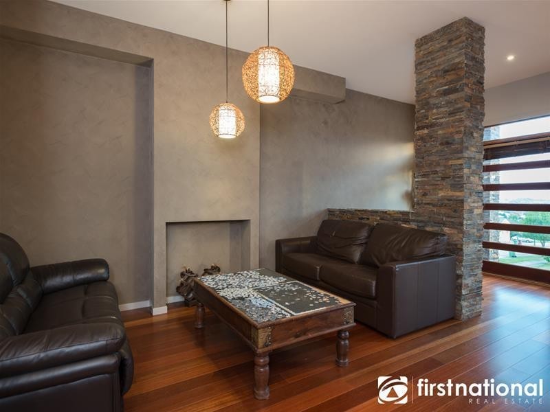 15 Lorne Court, Berwick VIC 3806