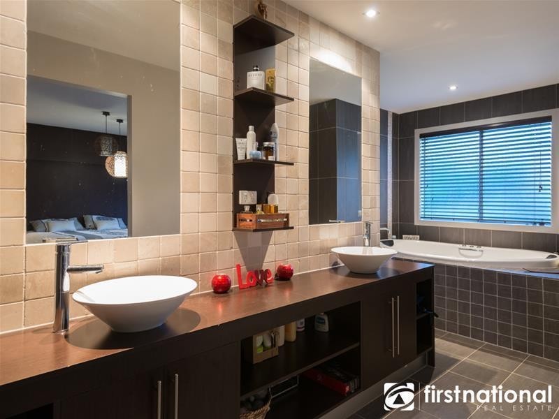 15 Lorne Court, Berwick VIC 3806