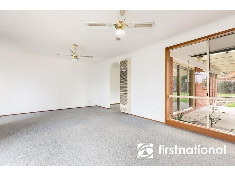 9 Union Avenue, Pakenham VIC 3810