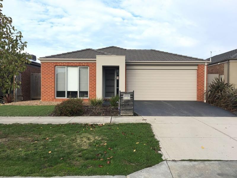 10 Markbeech Crescent, Officer VIC 3809