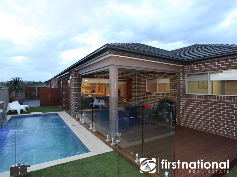 37 Harrison Way, Pakenham VIC 3810