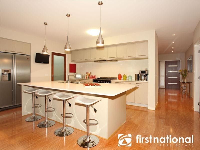 37 Harrison Way, Pakenham VIC 3810