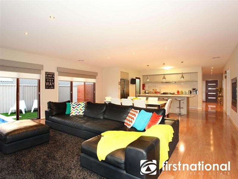 37 Harrison Way, Pakenham VIC 3810