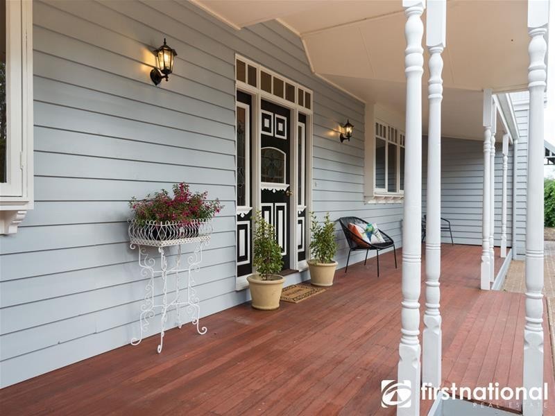 38-40 Cloverfield Close, Berwick VIC 3806