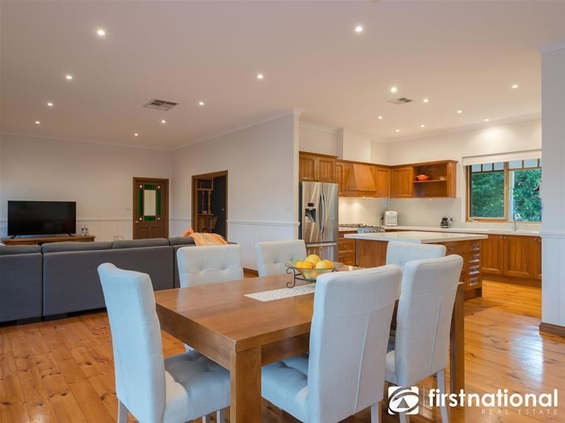 38-40 Cloverfield Close, Berwick VIC 3806