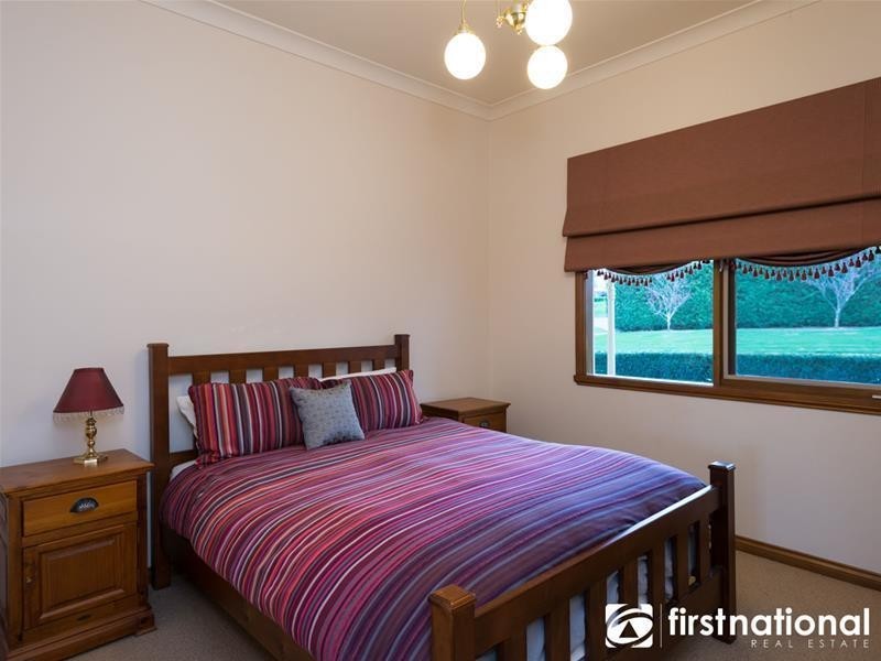 38-40 Cloverfield Close, Berwick VIC 3806