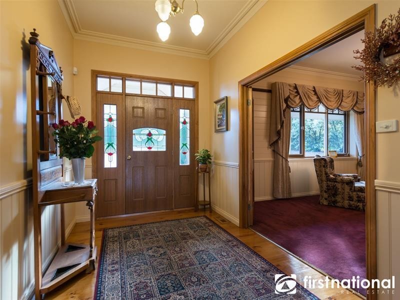 38-40 Cloverfield Close, Berwick VIC 3806