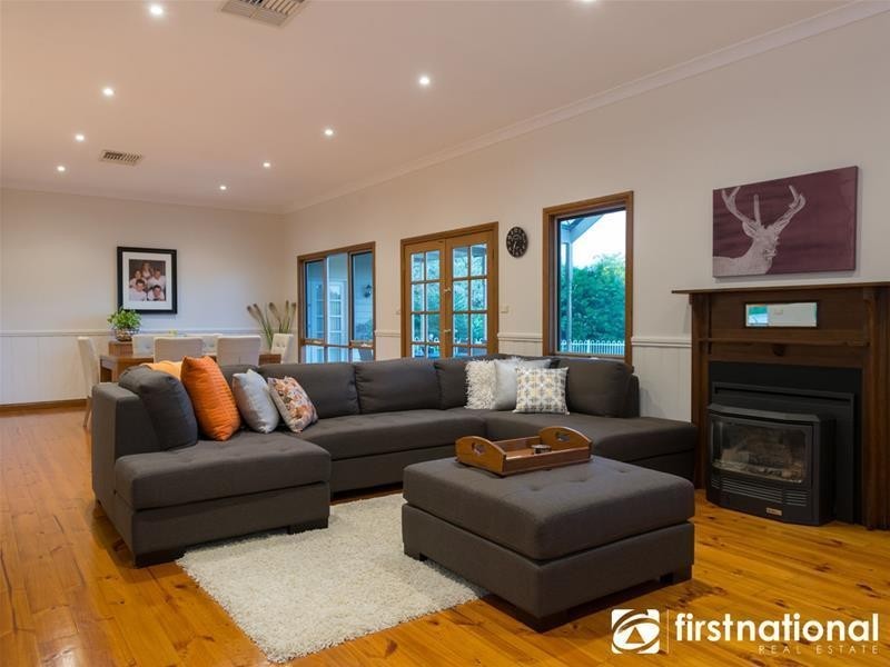 38-40 Cloverfield Close, Berwick VIC 3806