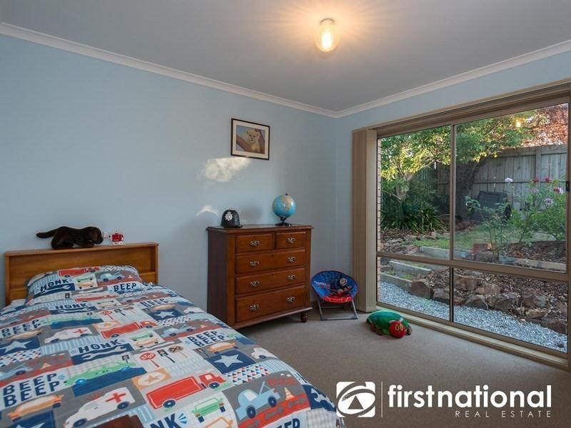 27 Telford Drive, Berwick VIC 3806