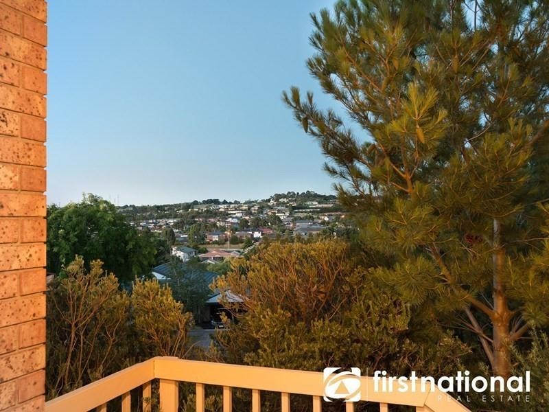 27 Telford Drive, Berwick VIC 3806