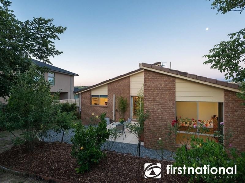 27 Telford Drive, Berwick VIC 3806