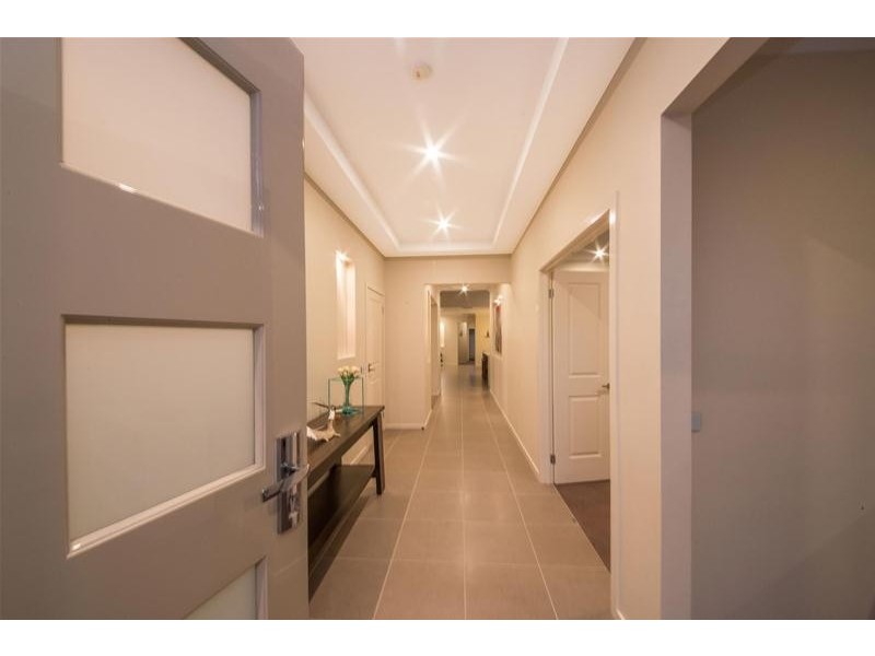 8 Winneke Way, Pakenham VIC 3810