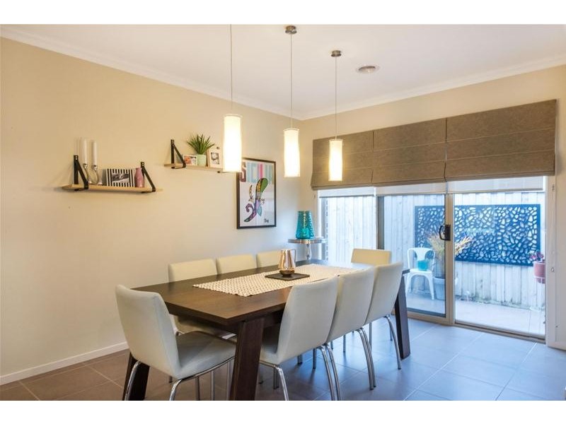 8 Winneke Way, Pakenham VIC 3810