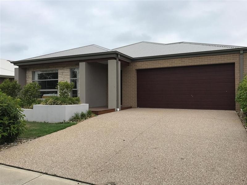 56 Flowerbloom Crescent, Clyde North VIC 3978