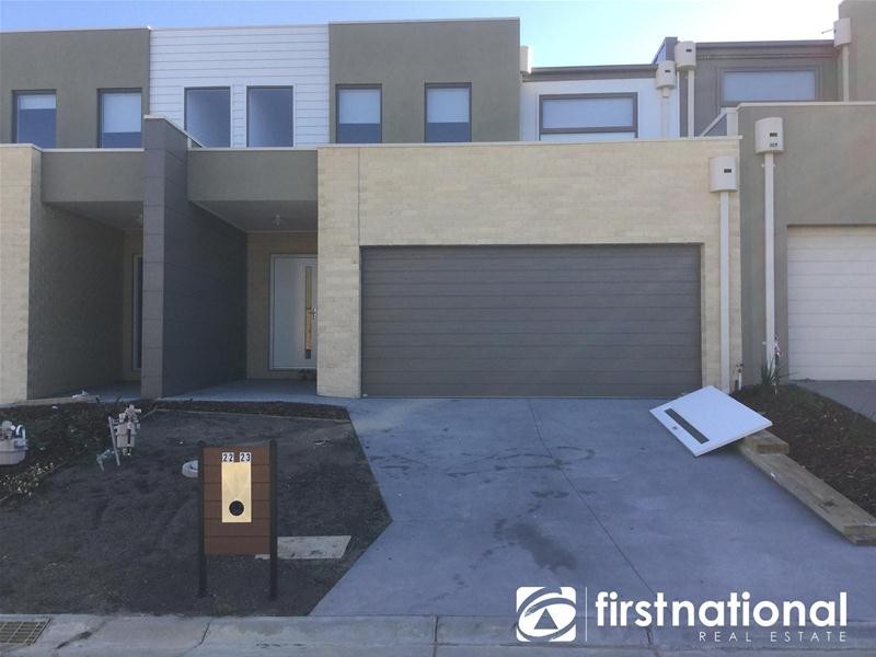 22/23 Atlantic Drive, Pakenham VIC 3810