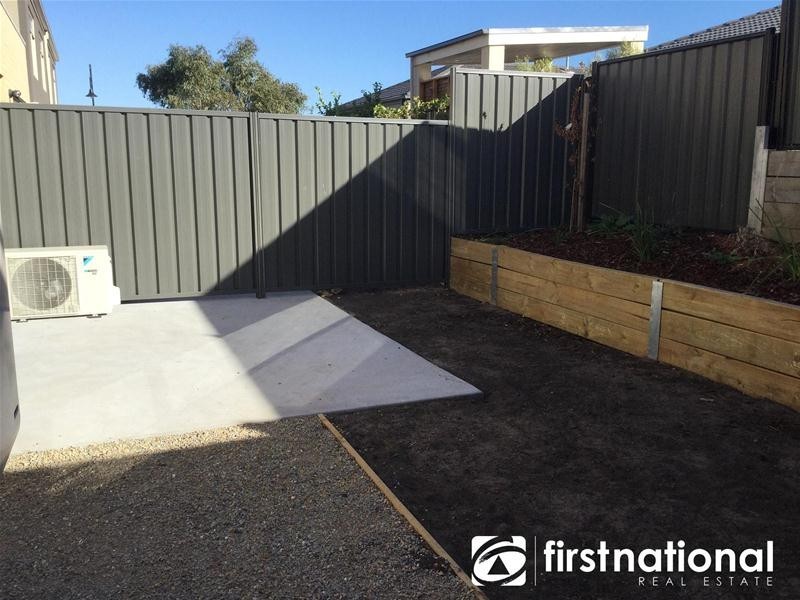 22/23 Atlantic Drive, Pakenham VIC 3810