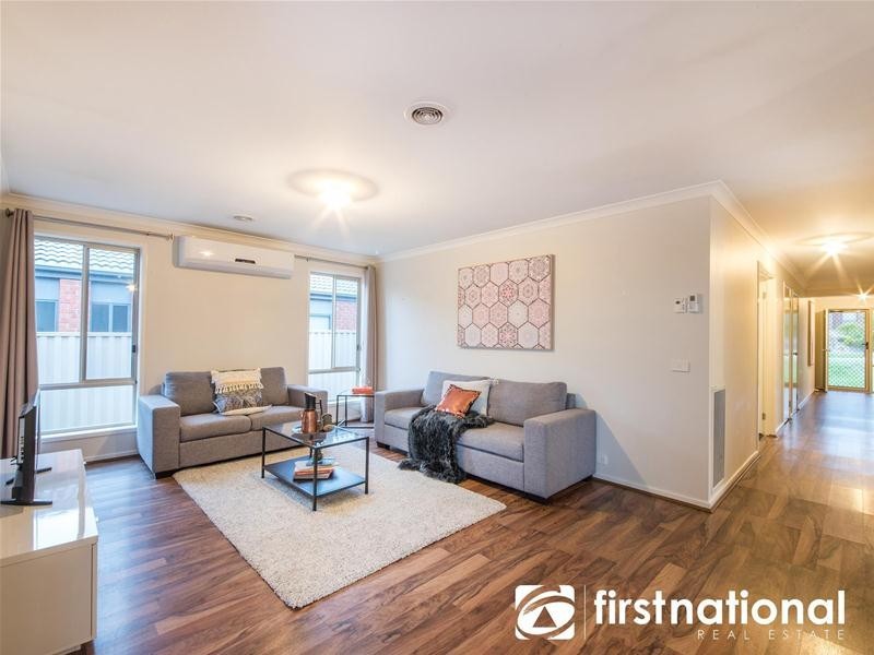 10 Quirk Road, Pakenham VIC 3810