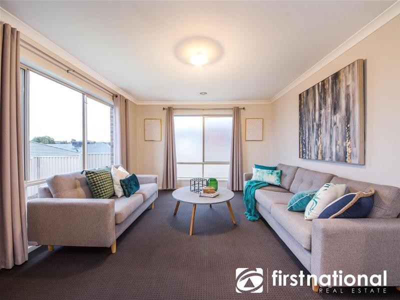 10 Quirk Road, Pakenham VIC 3810